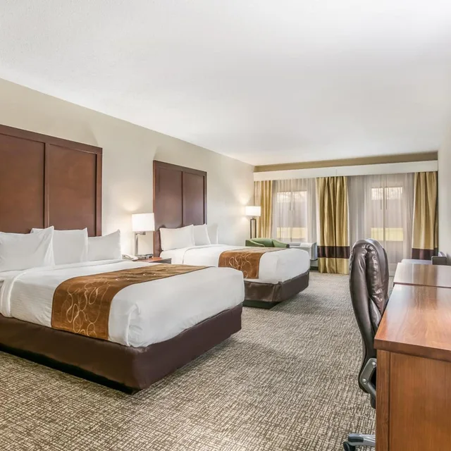 غرفة ديلوكس بسرير مزدوج، Aspire Hotel and Suites 3/6