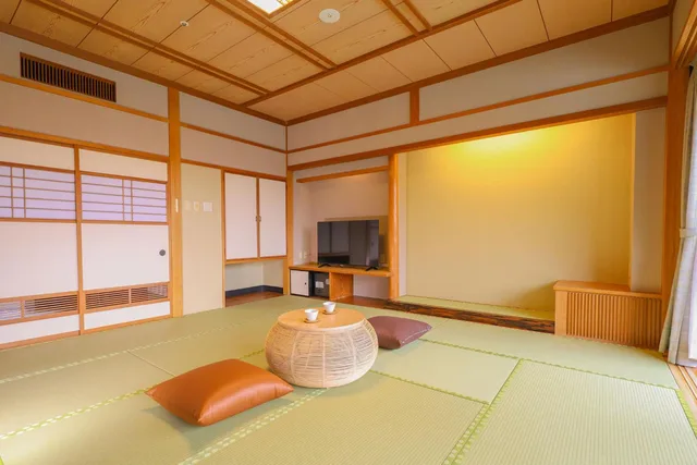 غرفة داخلية يابانية قياسية بحوض استحمام، Hotel Kisoji 1/6