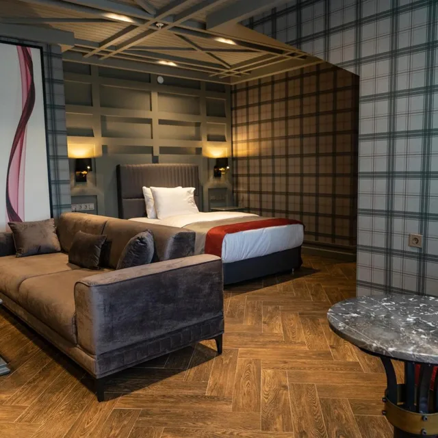 Junior Suite, King Bed, Ramada by Wyndham Erzurum 5/8