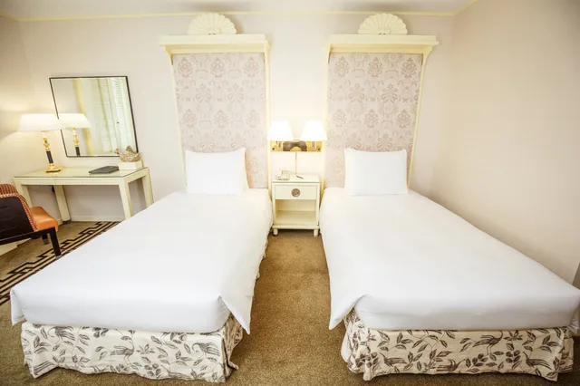 غرفة سوبيريور بسريرين منفصلين، Regency Art Hotel Macau 3/5
