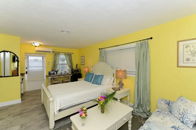 Courtyard, Studio, Suite, Queen Bed, Sofa، Siesta Key Palms Resort 5/7