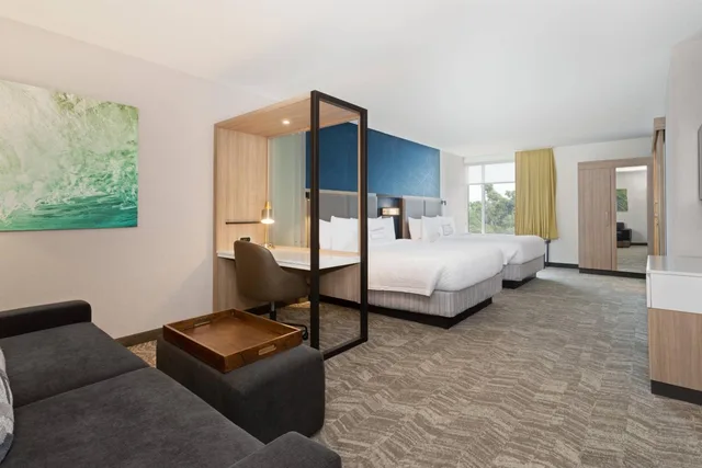 جناح كبير بسريرين كوين مع سرير سحّاب إضافي، SpringHill Suites by Marriott Ocala 4/9
