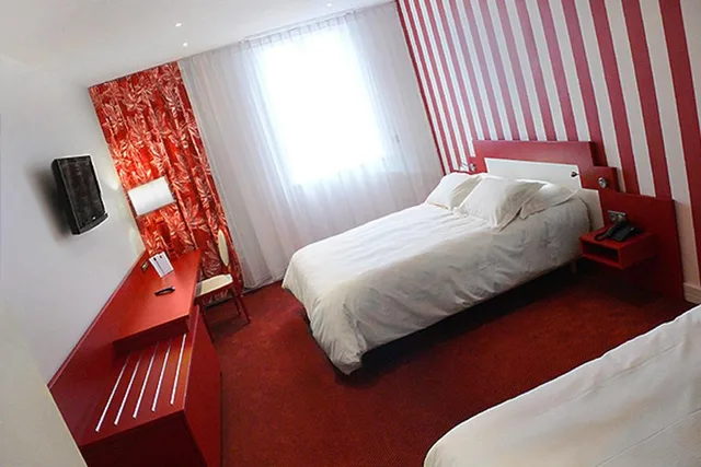 غرفة عائلية، The Originals Lens Ouest La Maison Rouge 4/4