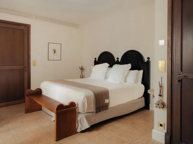 جناح بسريرين كينج بغرفتي نوم، Portella 5/9