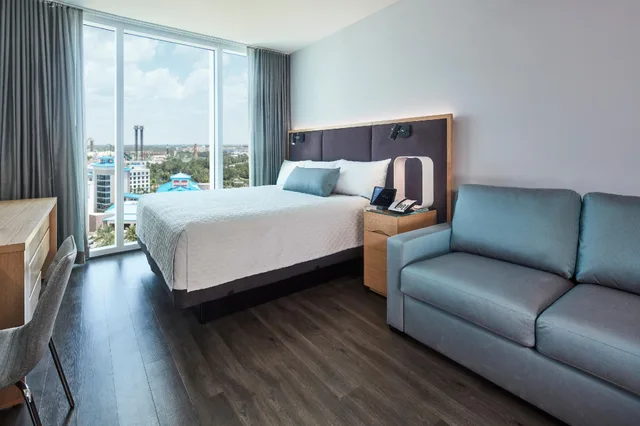 غرفة بسرير كينج بإطلالة، Universal's Aventura Hotel 1/1