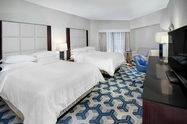 غرفة ديلوكس بسريرين كوين، Sheraton Eatontown Hotel 4/9