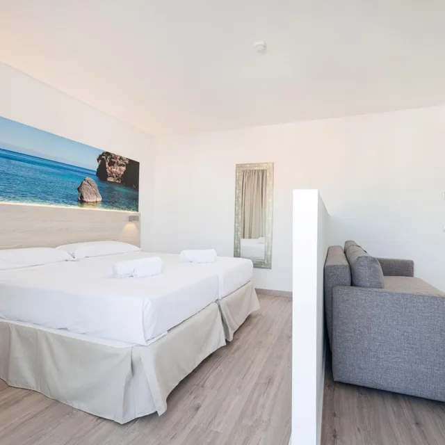 جناح جونيور بشرفة، Welikehotel Fenix 4/10
