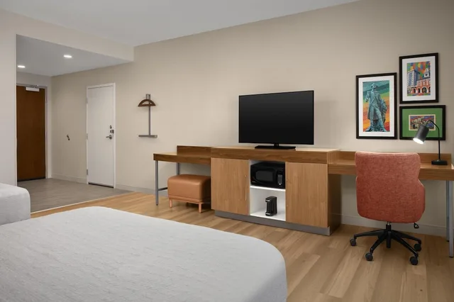 غرفة بسريرين كوين بحوض استحمام لذوي الإعاقة، Hampton Inn & Suites Fayetteville 8/10