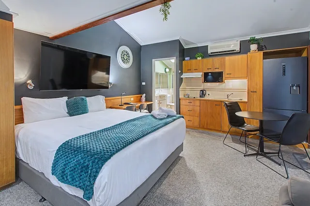 Studio, Queen Bed, Beach Side، Boat Harbour Studio Apartments and Villas 6/10