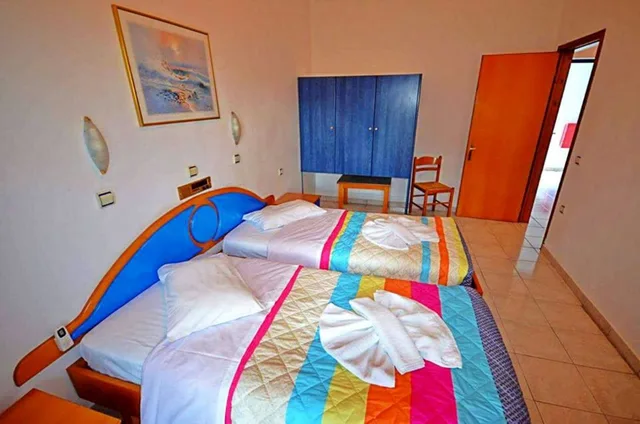 شقة بسرير مزدوج وسريرين منفصلين بغرفتي نوم، Nitsas Hotel Apartments 1/6
