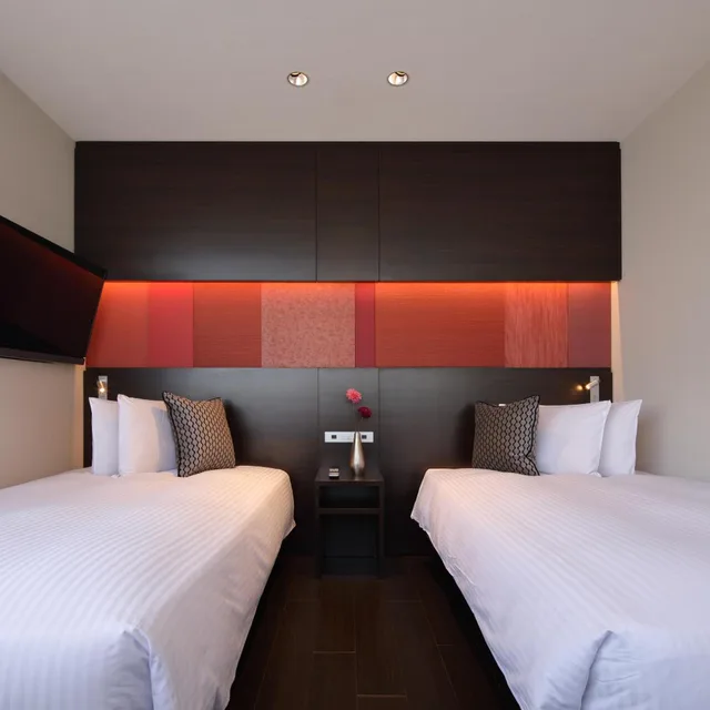 Superior, Single Bed, Red Roof Inn And Suites Osaka Namba Nippombashi 3/6