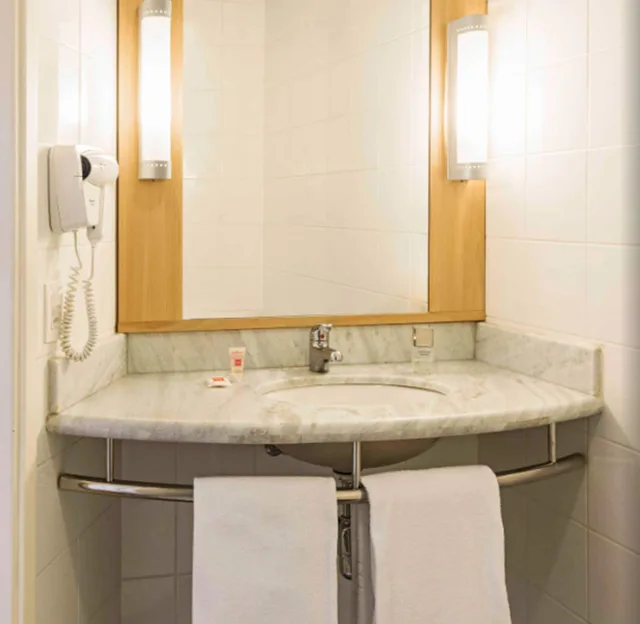غرفة قياسية بسريرين منفصلين، Ibis Curitiba Aeroporto 6/6
