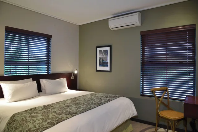 شقة بسرير كوين، Protea Hotel Durbanville 1/4
