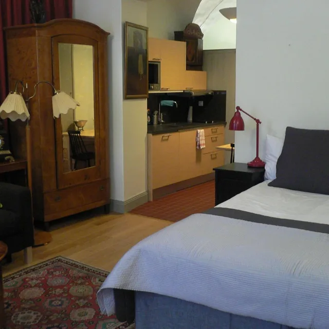 استوديو، Lady Hamilton Apartments 1/3