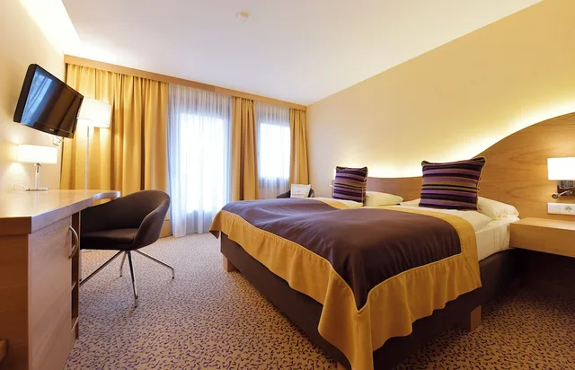 Comfort, King Bed, Lake Side، Seehotel Rust 1/2