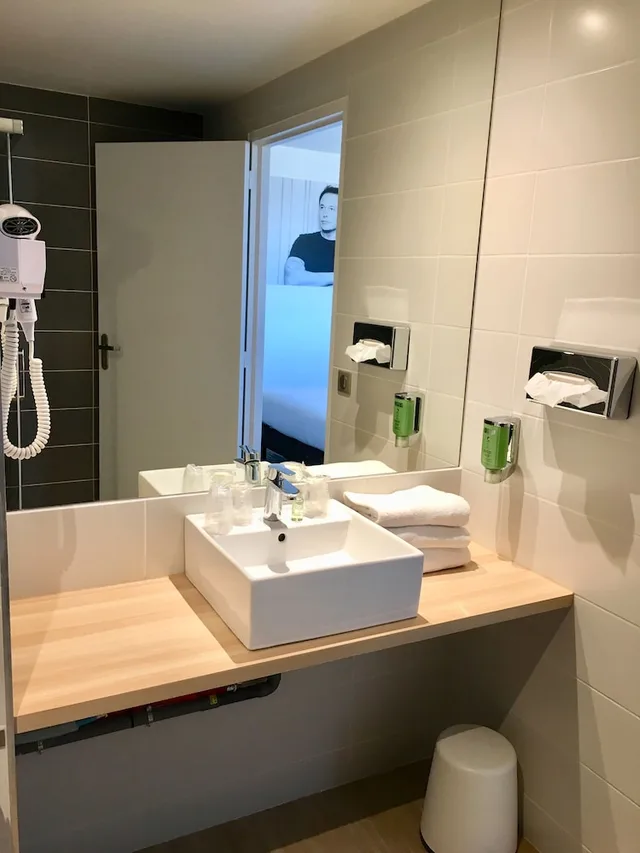 Deluxe, Triple, Queen Bed, Sofa, Brit Hotel Confort Martigues 3/5