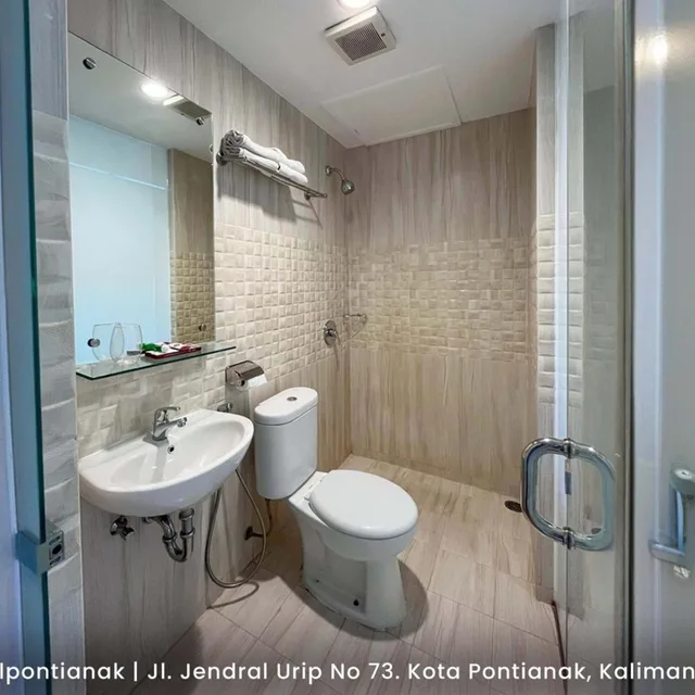 G, Deluxe, Suite، G Hotel Pontianak 6/7