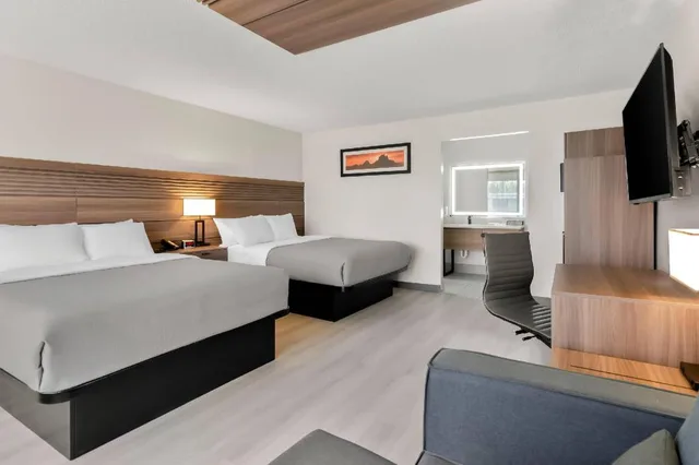 غرفة بسريرين كوين، Quality Inn & Suites Wytheville 2/8
