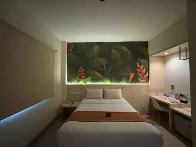 Deluxe, Queen Bed, D'Bamboo Suites 10/10