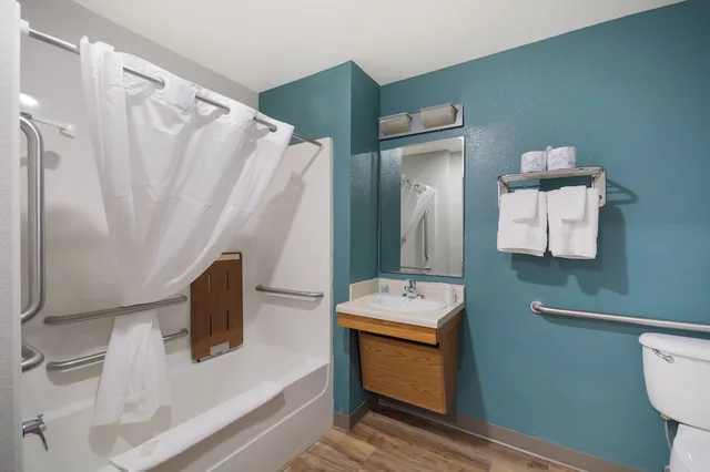 جناح بسرير كوين لذوي الإعاقة، WoodSpring Suites Augusta Fort Eisenhower 6/6