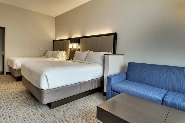 جناح بسريرين كوين، Holiday Inn Express & Suites - Summerville 6/9