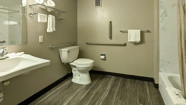 غرفة ديلوكس بسريرين كوين، Motel6 Danvers, MA - Boston North 5/5