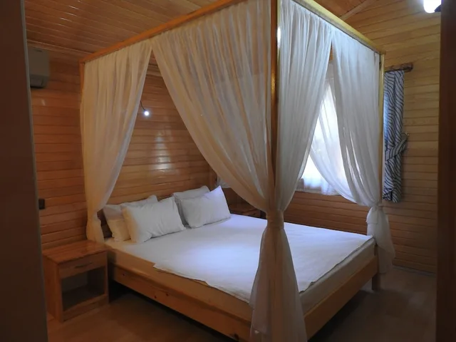 Tree House, Bungalow, 1 Double and 1 Single Bed، Mercan Bungalow 3/4