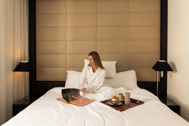 Altitude, Suite, King Bed، The Point Brisbane Hotel 2/4