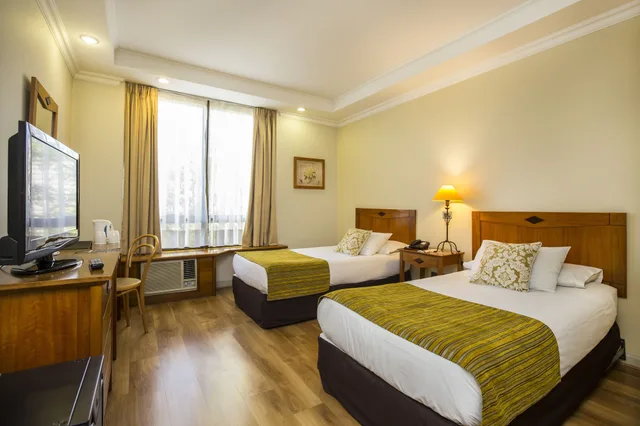 غرفة سوبيريور بسريرين منفصلين، Hotel Park Plaza Bonaparte 1/2