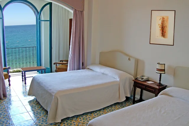 غرفة رباعية بإطلالة على البحر، Lido Mediterranee 6/10