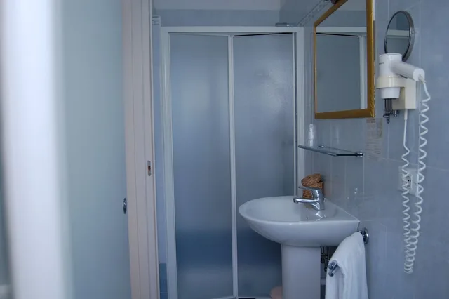 غرفة بسريرين منفصلين بشرفة، Hotel Irene 5/10