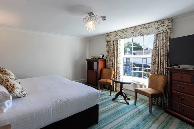 جناح بسرير مزدوج، Lake District Castle Inn 2/7