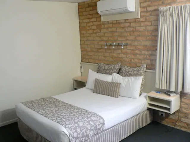 غرفة قياسية بسرير كوين، Quality Hotel Robertson Gardens 4/8