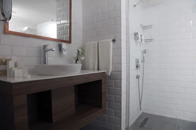 غرفة سوبيريور بسرير مزدوج بإطلالة على البحر، Design Plus Seya Beach Hotel 3/3