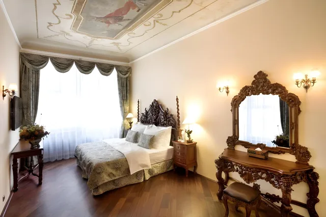 جناح ديلوكس بسرير كوين، Iron Gate Hotel And Suites 1/1