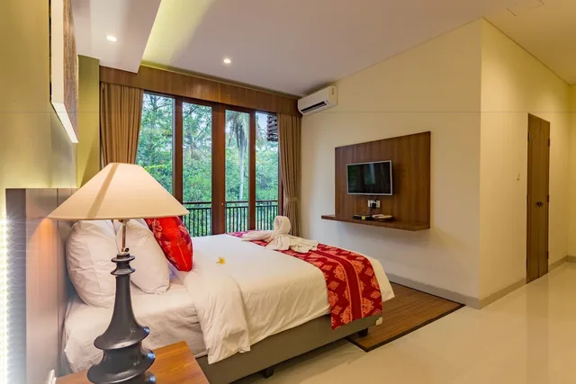 Suite, Queen Bed, River Sakti Resort 8/10