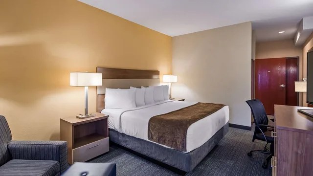 غرفة بسرير كينج، Best Western North Attleboro / Providence Beltway 6/9