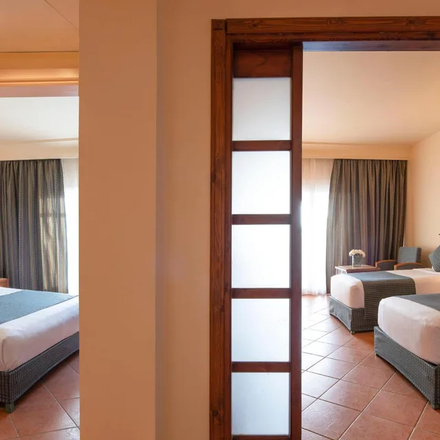 Family Suite 3A+2C, Charmillion Club Aqua Park 8/10