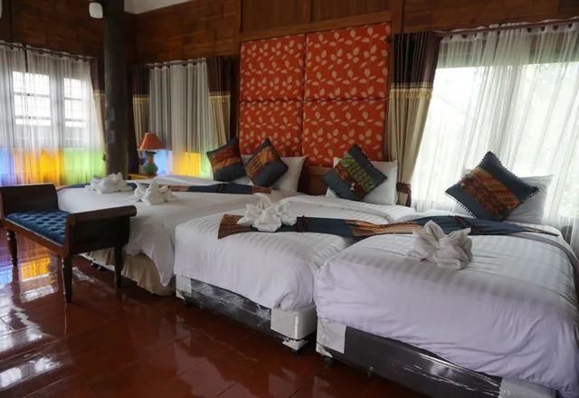 Friendly, King and Twin Beds، Buraphat Resort 3/5
