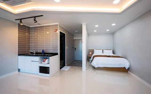 غرفة بسرير مزدوج، Yeosu Paradise Spa Pension 1/3