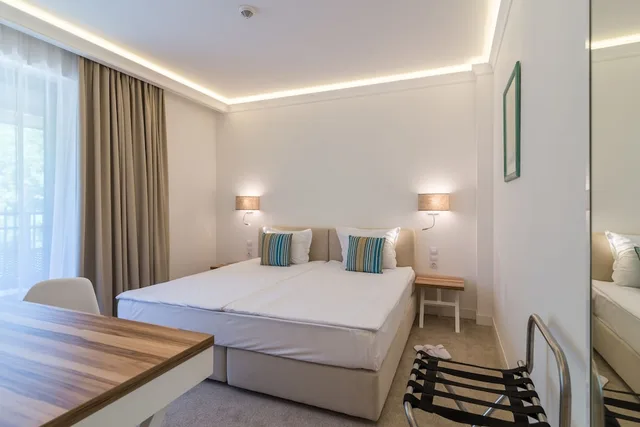 غرفة قياسية بسريرين منفصلين بإطلالة على المتنزه، HVD Hotel Nympha Riviera Holiday Club Adults Only 18 5/8