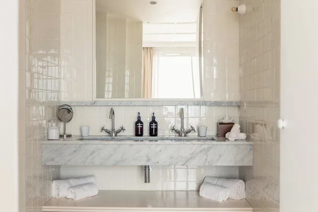 جناح جونيور بسرير كينج مع أريكة، Hotel Les Roches Rouges 9/9