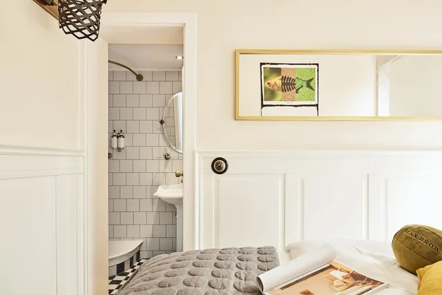 Standard, Double Bed, Small, Max Brown Hotel Midtown, part of Sircle Collection 2/5