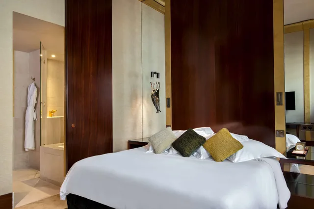 جناح بريستيج بسرير كينج، PARK HYATT PARIS VENDOME 1/4