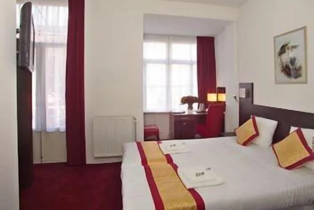 غرفة قياسية بسريرين منفصلين بشرفة، Hotel Allure 3/9