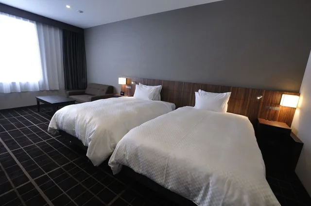 غرفة بسريرين منفصلين مع أريكة، JR East Hotel Mets Utsunomiya 2/4
