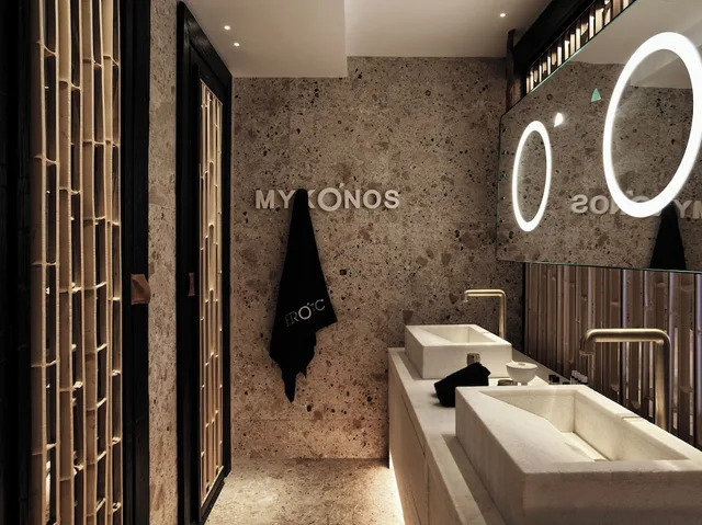 Eos, King Bed, Garden View, Sofa، O by Myconian, Mykonos, a Member of Design Hotels 5/9
