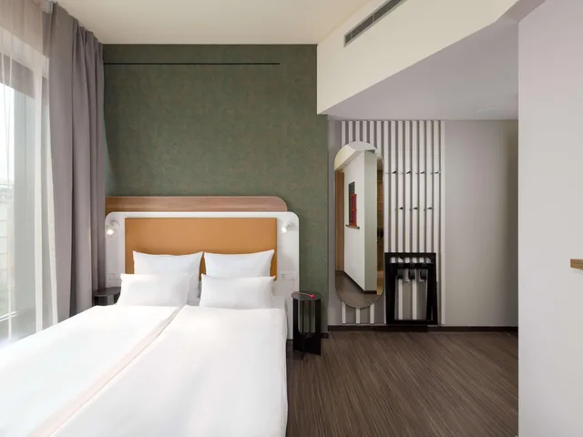 غرفة بسرير كوين لذوي الإعاقة، Mercure Zurich City 5/8