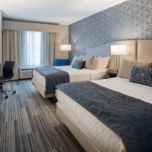 غرفة بسرير كينج وسريرين كوين، Best Western Plus Franklin Square Inn Troy/Albany 2/10