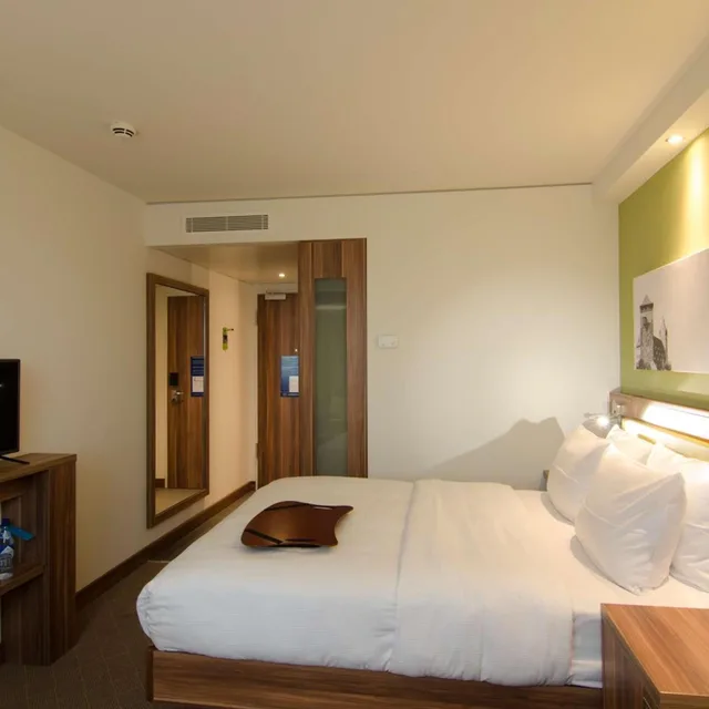 غرفة بسرير كوين، Grand Hotel Saint Michel 1/10